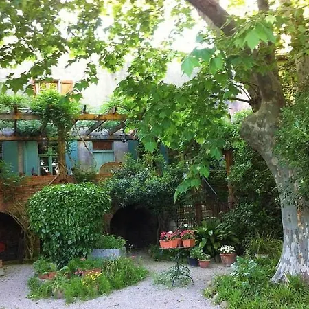 Maison Traditionnelle Catalane Avec Terrain De Tennis Et Piscine Сasa de vacaciones